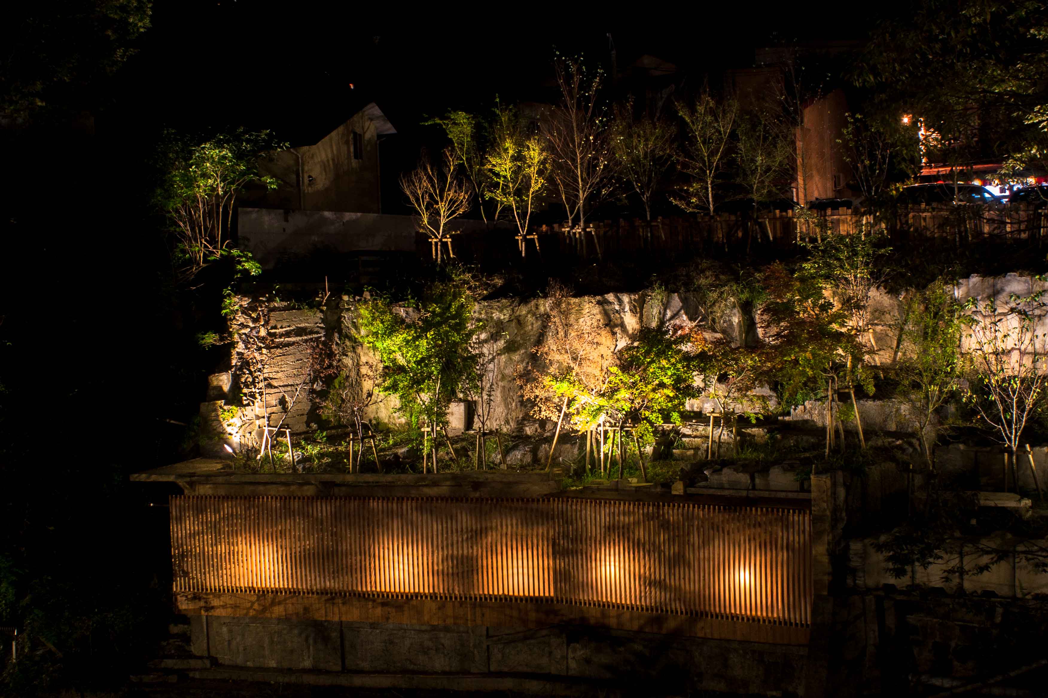 新滝対岸のライトアップ 高橋館解体のその後 くつろぎ宿ブログ 勝手に会津観光局